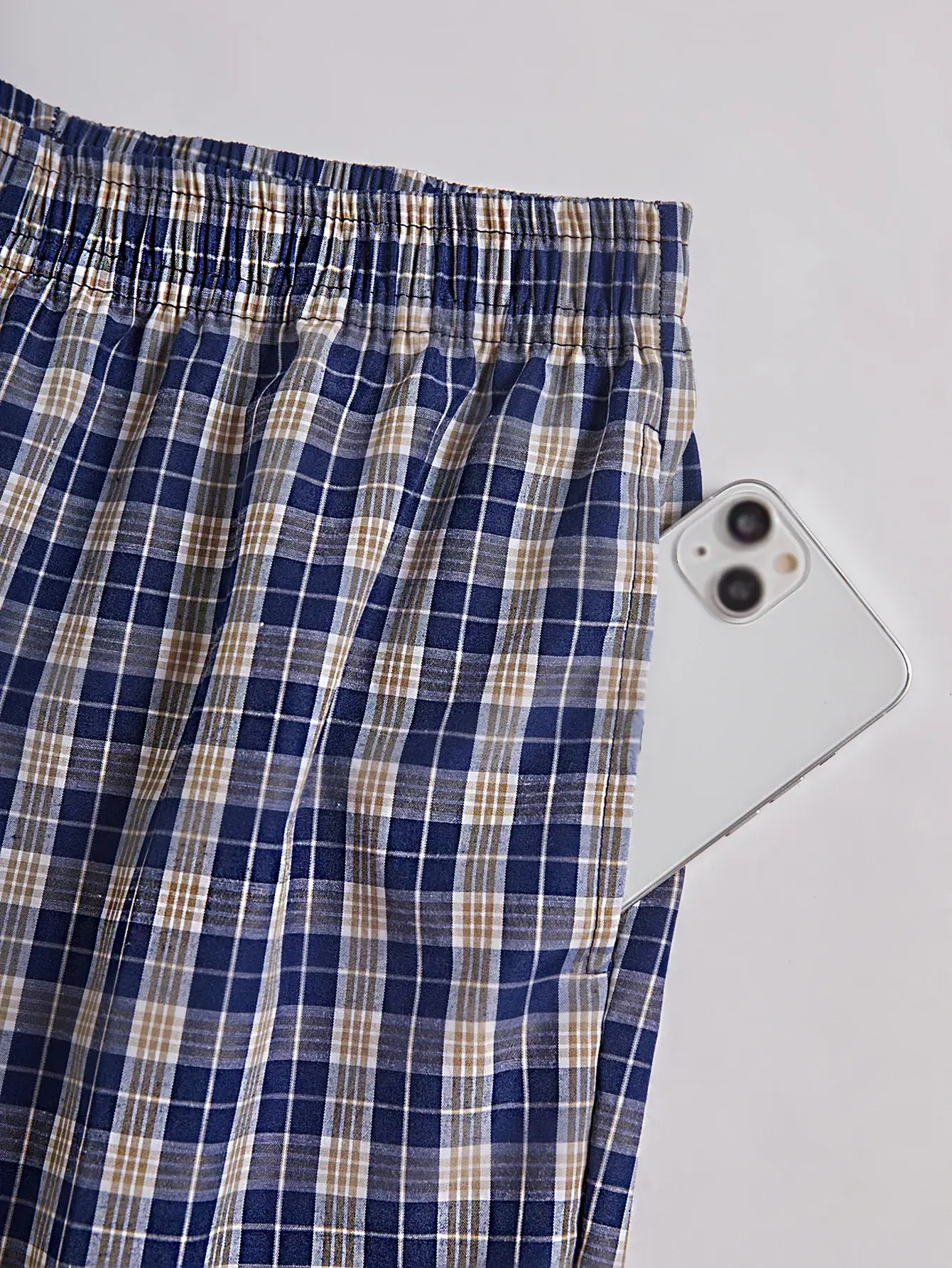 Pantaloni ad angolo piatto da spiaggia lunga da uomo Cintura elastica a quadretti casual Comodo pantalone da boxe per giovani casual per la casa da uomo