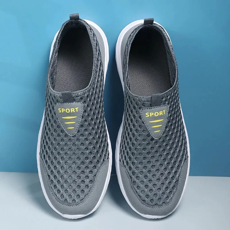 Letvægts mænd Fritidssko Åndbar Slip on Herre Casual sneakers Anti-slip mænds Flats Outdoor Walking Sko Størrelse 39-46