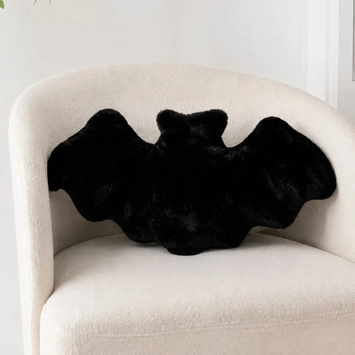 Halloween Bats Plush Pillow Halloween Decorative Pillow Furry Bat Plush Pillows for Halloween Decorative Home Sofa Bed
