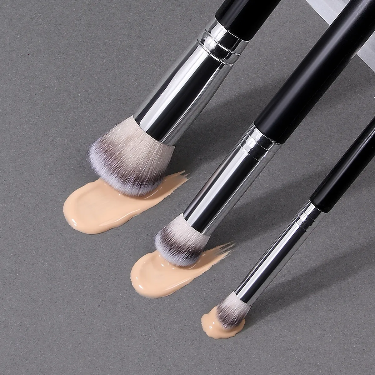 3PCS Professional Foundation & Concealer Brush Set Dense Hair Brushes for Liquid Foundation Medium & Mini Concealer Flawless
