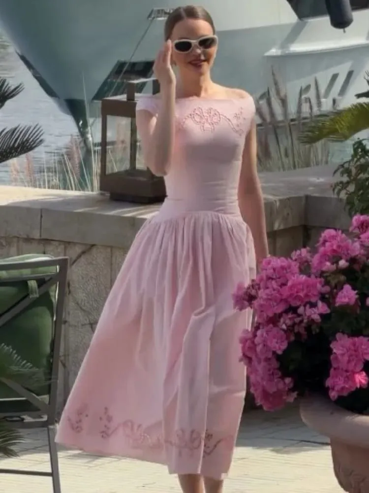 Chic Vintage White Boat Neck Dress Embroidered Cap Sleeve Cutwork Hem High Waist Flowy A-line Gown 2026 New Evening Party Outfit