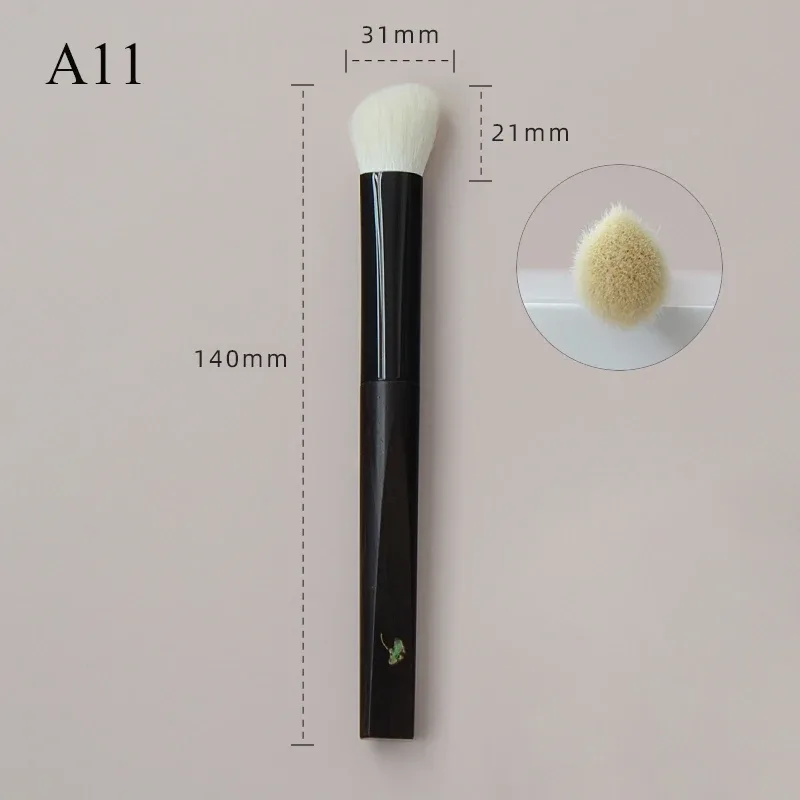 Shoushoulang Hand Crafted Makeup Brush Soft Tiny Tips Goat Hair 1PC Face Powder Blush Contour Brush Ebony Handle Makeup Brushes