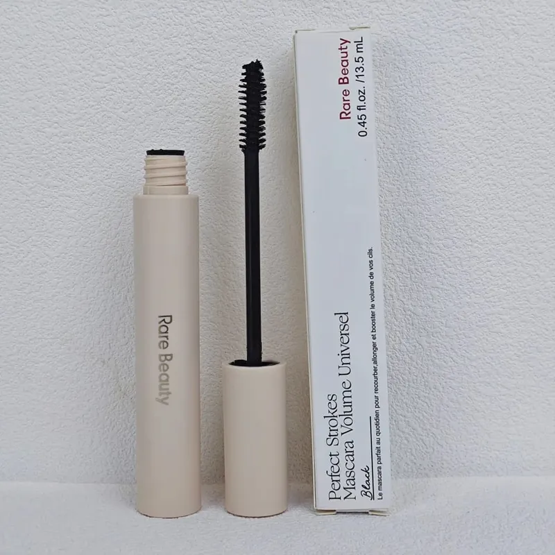 Rare Beauty High Elasticity Mascara Perfect Strokes Universal Volumizing Mascara Rare Beauty Volumizing Curling and Lengthening — image 5