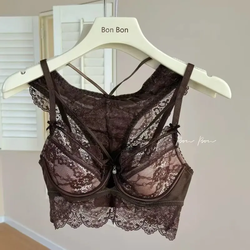 Sexy Lace Breathable Lingerie Set French-Style Small-Bust Support Bra Anti-Sagging & Side-Boob Control Soft Underwire Bra Set