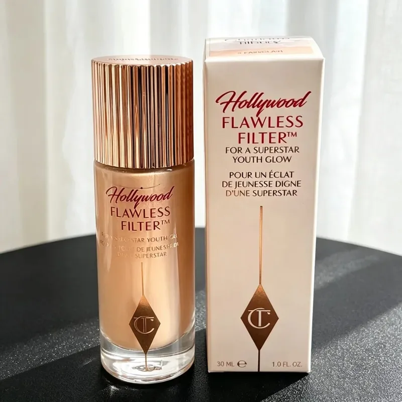 Charlotte Tilbury Cosmetics Flawless Liquid Highlighter Moisturises Skin Luxury Palette Satin-matte Shimmer Metallic Finishes