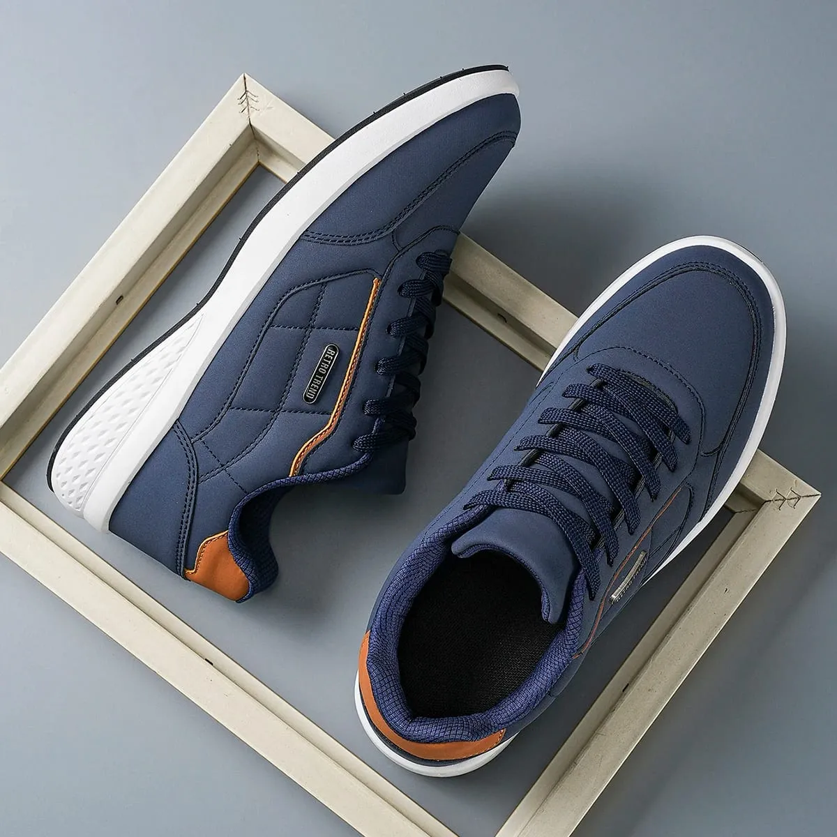 New Breathable Leather Men Shoes Lightweight Comfortable Men Sneakers Fashions Lace Up Casual Shoes Flat Shoes Zapatillas Hombre — image 4