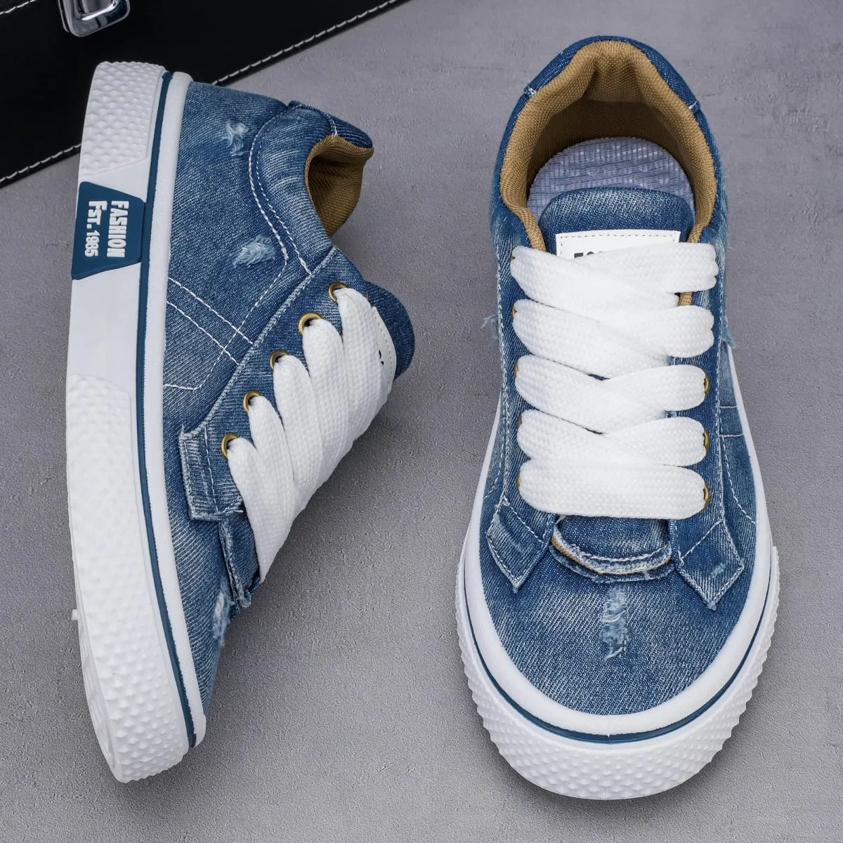Personalized Spring and Autumn New Men's Shoes Korean Style Fashionable Large Size Low-Top Casual Shoes Denim Single Shoes Versatile Sneakers