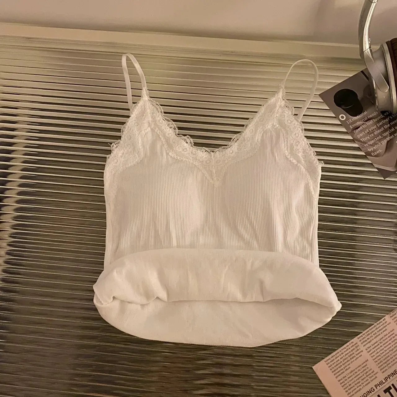 2026 ฤดูร้อน Slim Elegant Camis ผู้หญิง Camisole Tank Tops เซ็กซี่รัดตัว Top กับ Pad หน้าอกหวานลูกไม้ Patchwork Crop Tops