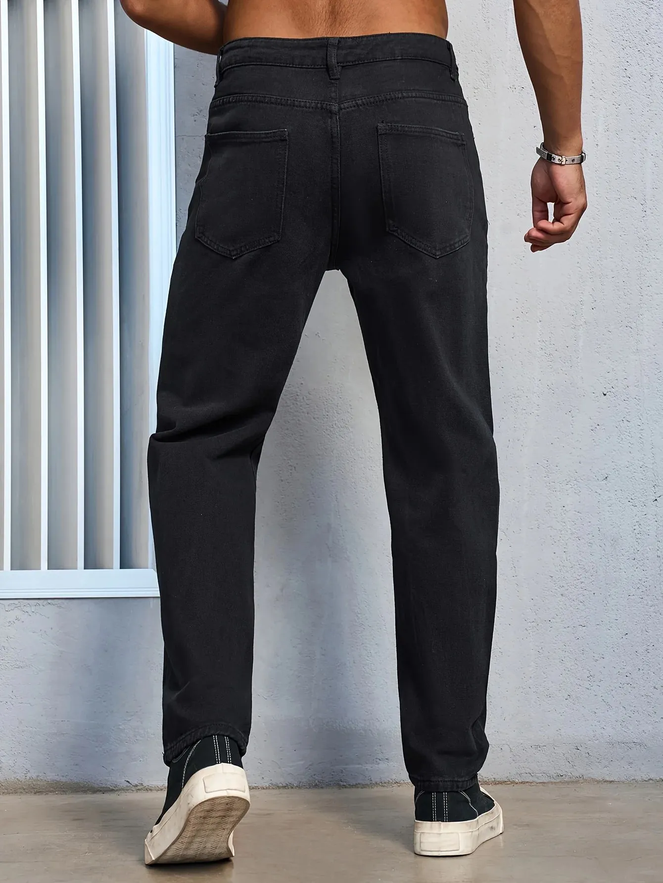 Men's Casual Solid Black Regular fit Jeans