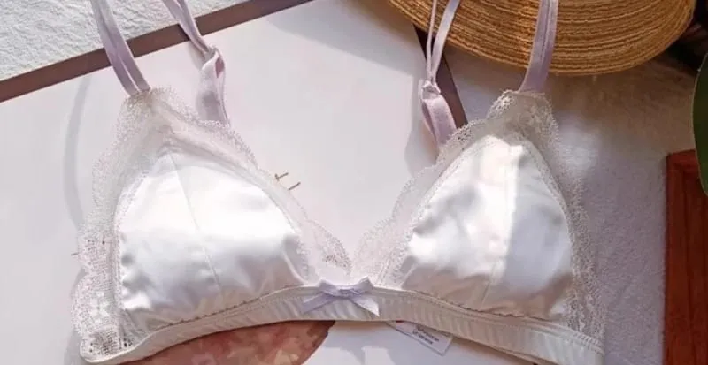 Classic French Bralette Without Underwire Elegant Lace Small Cup Lingerie Fashion Girl 3-Piece Bra Set with Soft Shaped Cup — image 8