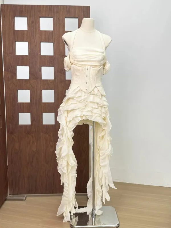 Women's Ruffle Edge Pleated Dress Three Piece Set Sexy Backless Ruffle Edge Dress Suitable for Parties and Cocktail Parties
