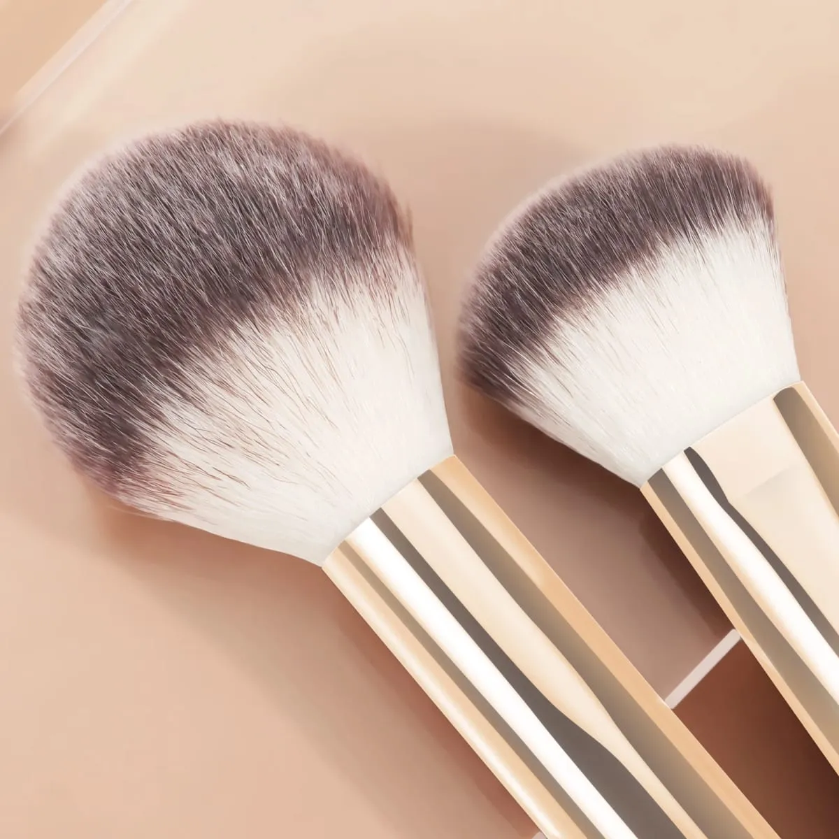 13Pcs Soft Bristle Makeup Brushes with Large Round Powder Brush Highlighter Brush Detail Eyeshadow Brush Lip Brush + 1 Puff 2 — image 3