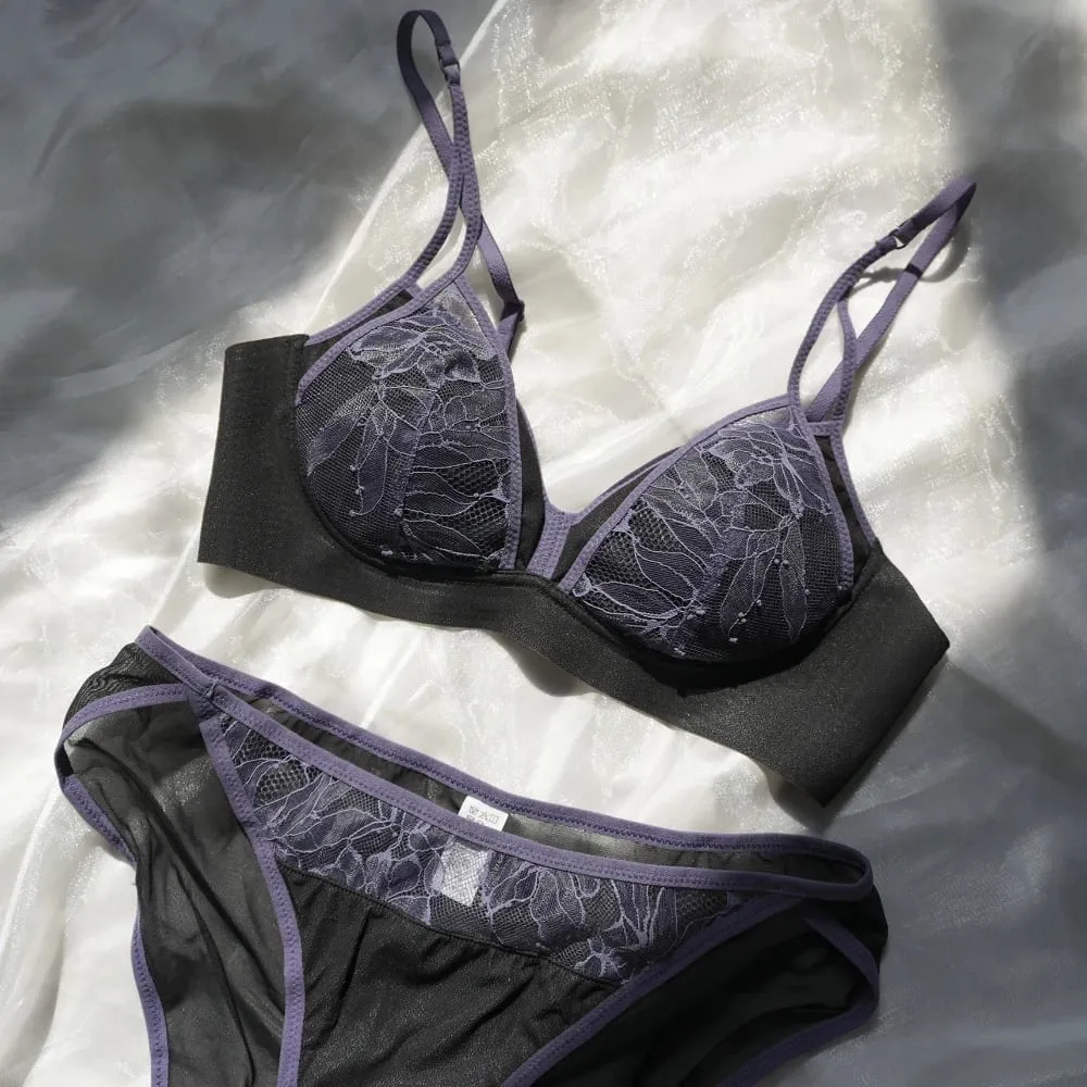 Women's Style Sexy Lingerie Set Thin Contrast Lace Patchwork Push-Up Wireless Bra with Double Shoulder Straps for Small Bust