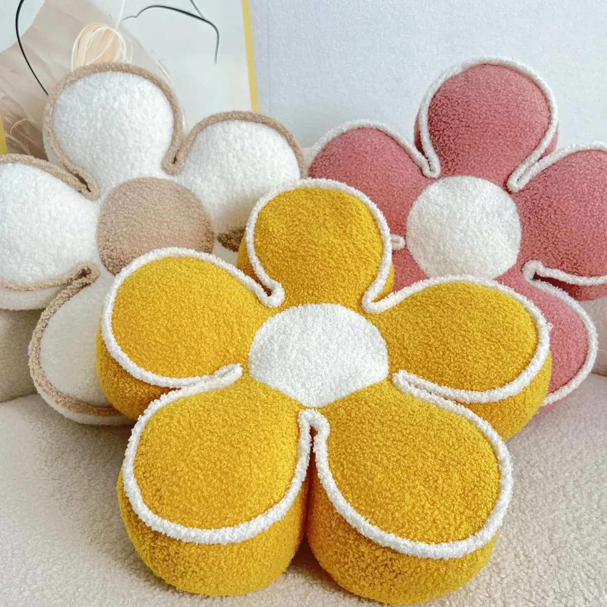 PP Cotton Filled Sunflower Pillow Flower Petal Shape Sofa Cushion Headrest Backrest Pad Living Room Bedroom Bay Window Decor