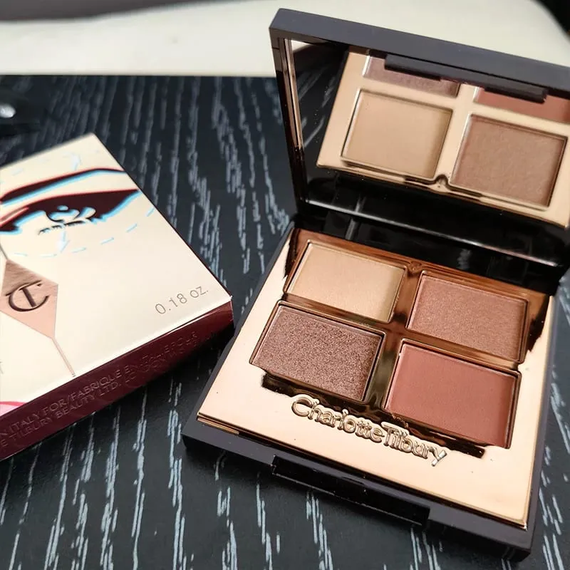 CT Quatro-color Eyeshadow Palette Matte Glitter Eyeshadow Brilhante Maquiagem Travesseiro Falar Fácil de Colorir Fundação Natural Cosméticos