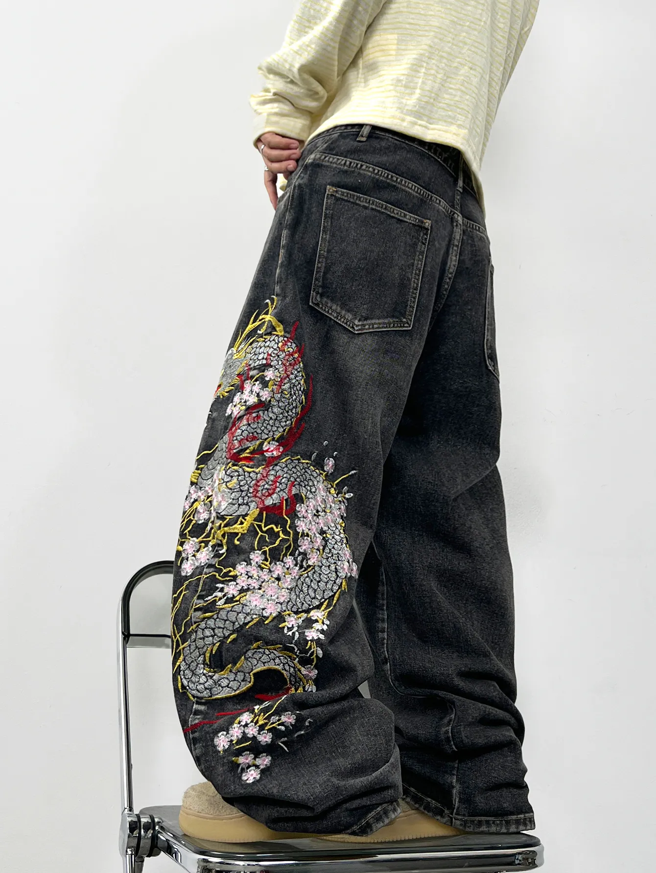 American Retro Washed Distressed Dragon Embroidery Men's Loose Wide-Leg Jeans Street Hip-Hop Trend Fashion Versatile Trousers