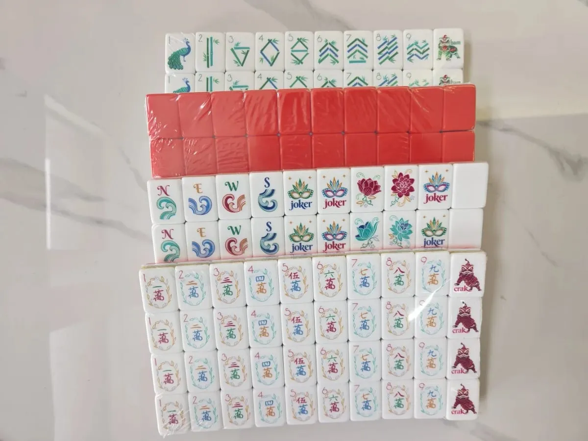 Customizable American Mahjong Sets 160 Tiles 4-Layer Acrylic Mah Jongg Surprise Gifts Mahjong Portable Travel Family Party Games — image 11