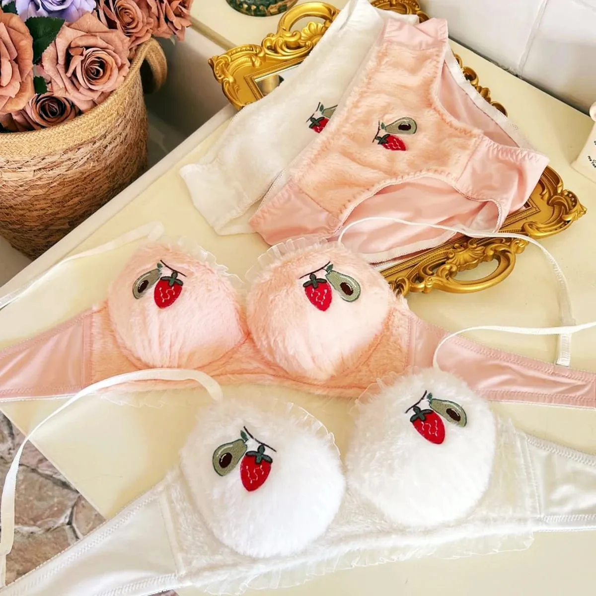 Cute Fruit Embroidery Lace Lingerie Sweet Bras Underpants Underwear Warm Two Piece Sets Sweet Plush Set Sexy Girlfriend Gift