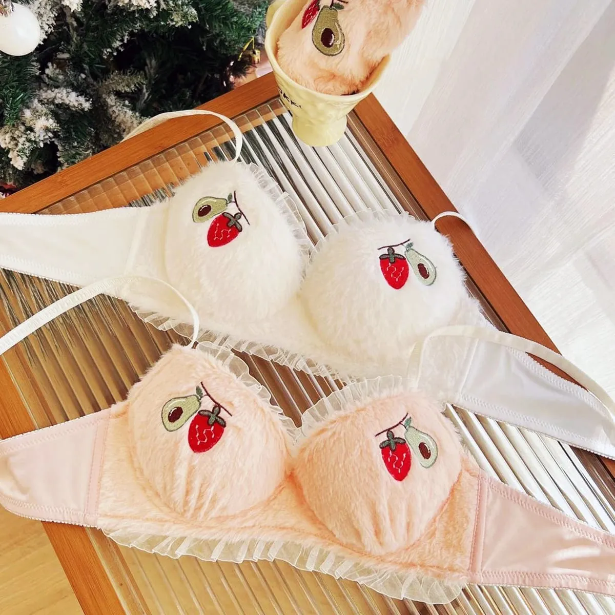 Cute Fruit Embroidery Lace Lingerie Sweet Bras Underpants Underwear Warm Two Piece Sets Sweet Plush Set Sexy Girlfriend Gift