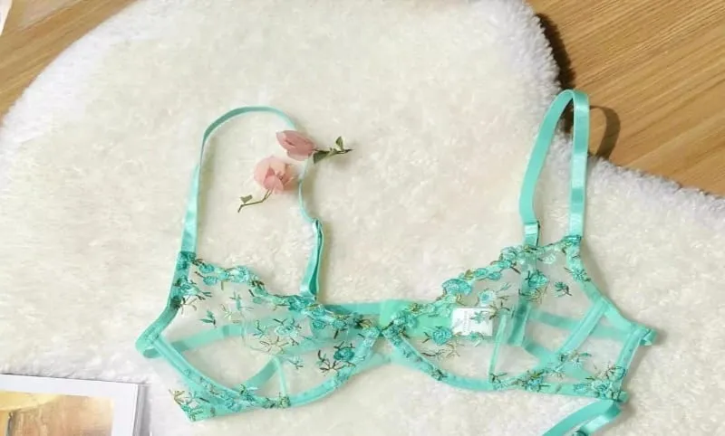 Women Sexy Lace Embroidered Ultra Thin Sheer Unpadded Underwire Push Up Bra Lightweight Soft Exquisite Lingerie Sizes 32-38