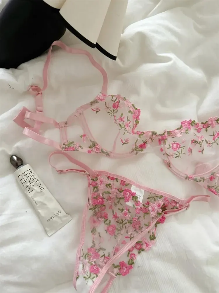 Everyday French Lace Bra Set Wireless Support Embroidered Flower Ultra Thin Breathable Comfort Hollow Out Lingerie BANERDANNI