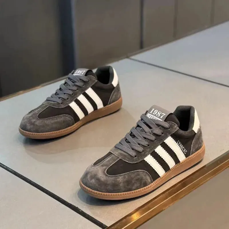 High Quality Leather Sneakers Men Trainers Classic Casual Sports Shoes Man Flat Sneakers Outdoor Non-slip Men's Skateboard Shoes
