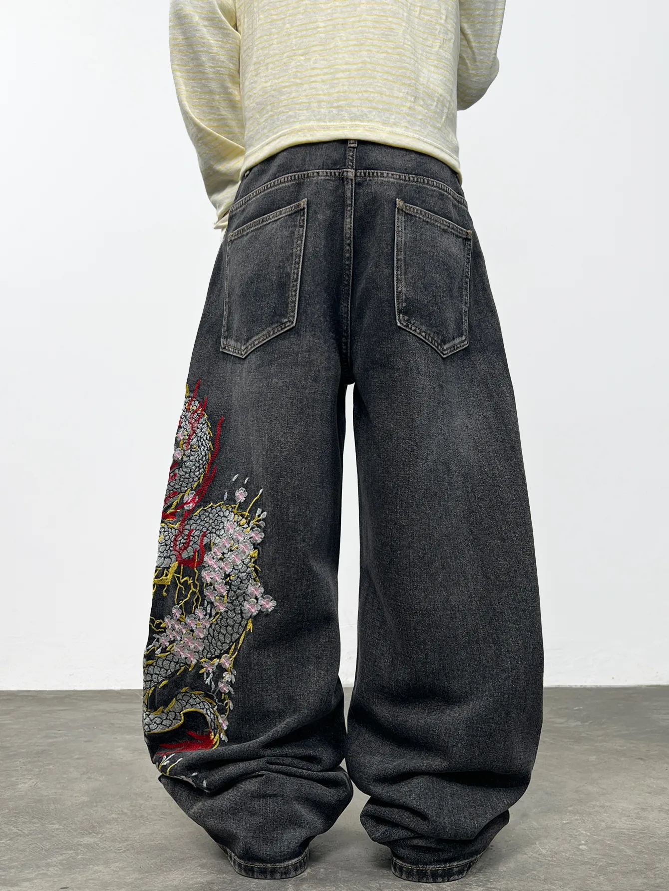 American Retro Washed Distressed Dragon Embroidery Men's Loose Wide-Leg Jeans Street Hip-Hop Trend Fashion Versatile Trousers