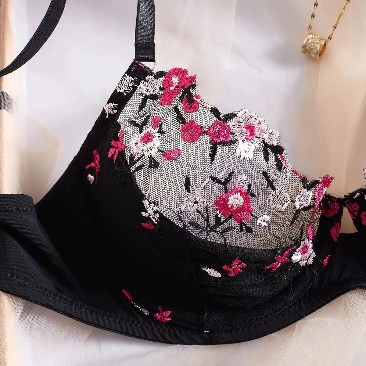 Sexy Womens Underwear Exotic Emotional Bra Set Embroidered Print Brassiere Lingerie Set Women's Push Up Thin Bralette suit — image 5