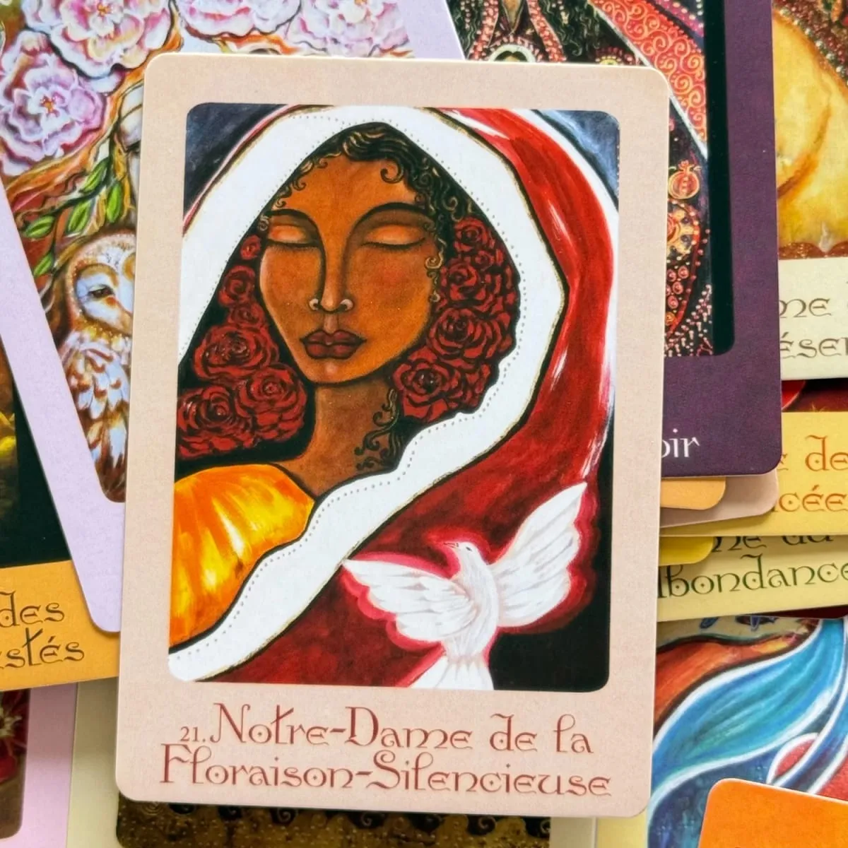 L'Oracle De Marie Mère Universelle French Version Protection Miracles and Guérison Oracle Deck 44 Board Games