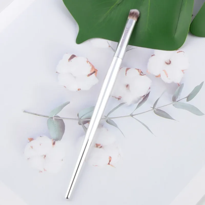 1pc Pro Makeup brushes Complexion Powder Angled Essential Concealer All over Eye shadow smudge Gel liner brow Make up brush IT