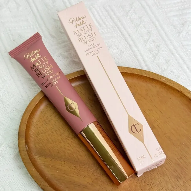 CT Dễ dàng sử dụng 4 màu 9 màu Bảng phấn mắt Charlotte Tilbury Son dưỡng môi Gối Talk Big Lip Plumpgasm Lip Blush Quà tặng trang điểm