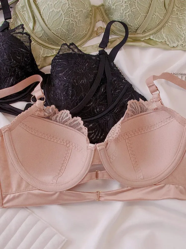 อะนิเมะลูกไม้ชุด Push Up Underwire ญี่ปุ่น Kawaii Hollowed Bralette หน้าอกขนาดเล็กเซ็กซี่ Sheer บางถ้วย Pure Girlish ชุดชั้นในชุด
