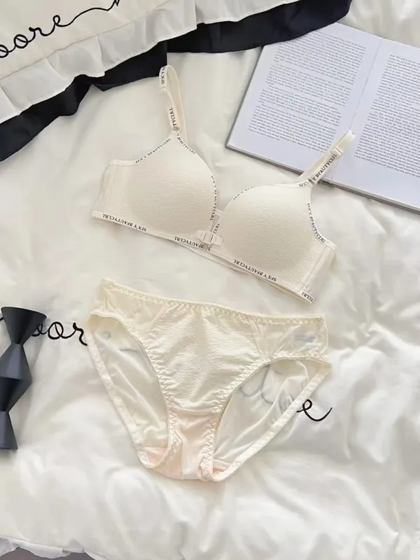 Set Lingerie Push-Up Penutupan Depan Seksi untuk Payudara Kecil Bra Tipis Nyaman Tanpa Tali Bahu Huruf Cincin Baja