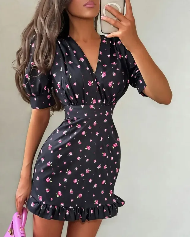 Chic Strawberry Print Ruffle Dress 2026 Deep V Neck Long Puff Sleeve Ruched Waist Mini Dresses Spring Sweet Café Meetup Vestido