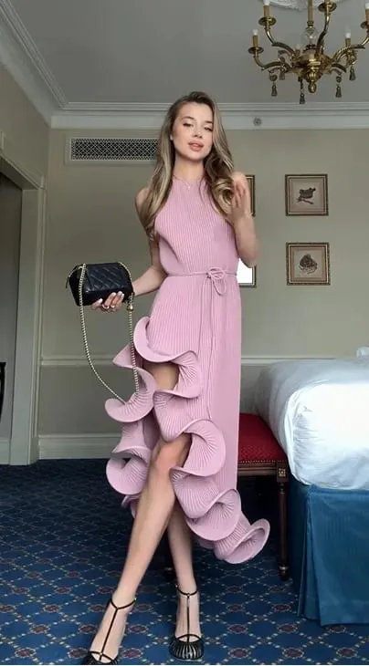 Elegant uregelmæssig flæse grime kjole Kvinder Chic ærmeløs off-shoulder snøre slanke midi kjoler 2026 dame aften festkjoler