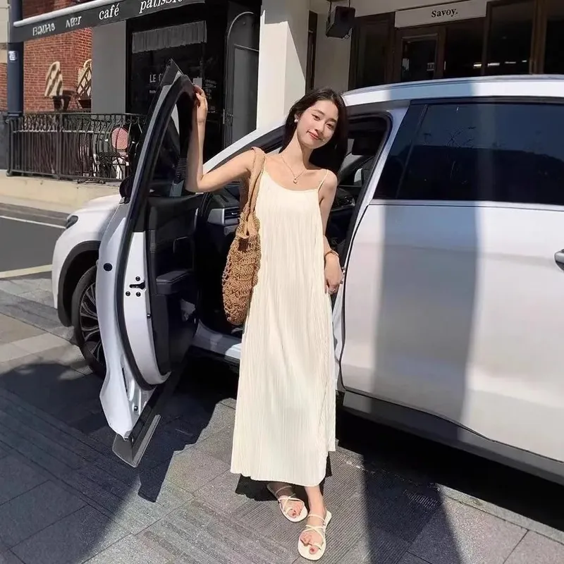 Summer Pleated Cami Dress Slimming Lazy Style French Sexy Fitted Luxe Long Dress for Women Hot Selling Versatile — image 7