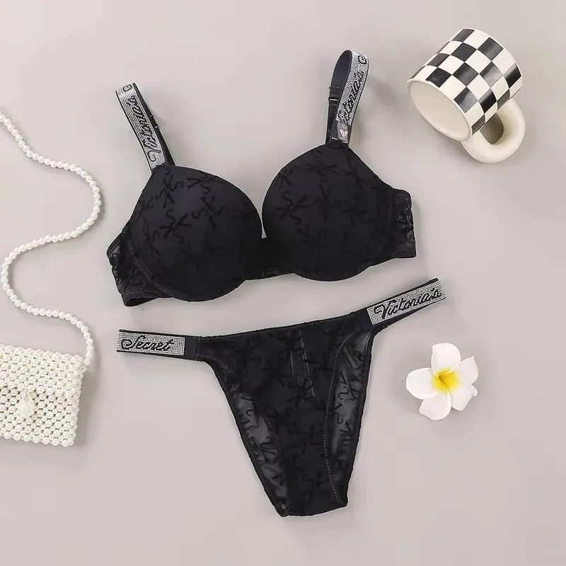 New Bra Panty Set Women Lace Push Up Bralette Seamless Comfortable Breathable Lingerie Home Wear Set Lingerie Set Underwear Set