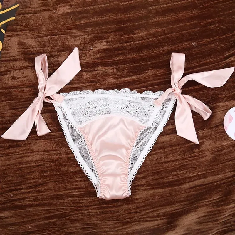 Pakaian Dalam Seksi Perancis Lace Ruffles Bra dan Seluar Dalam Tanpa Wayar dengan Set Pakaian Dalam Garter Godaan Melihat Melalui Set Bra Ultra Nipis