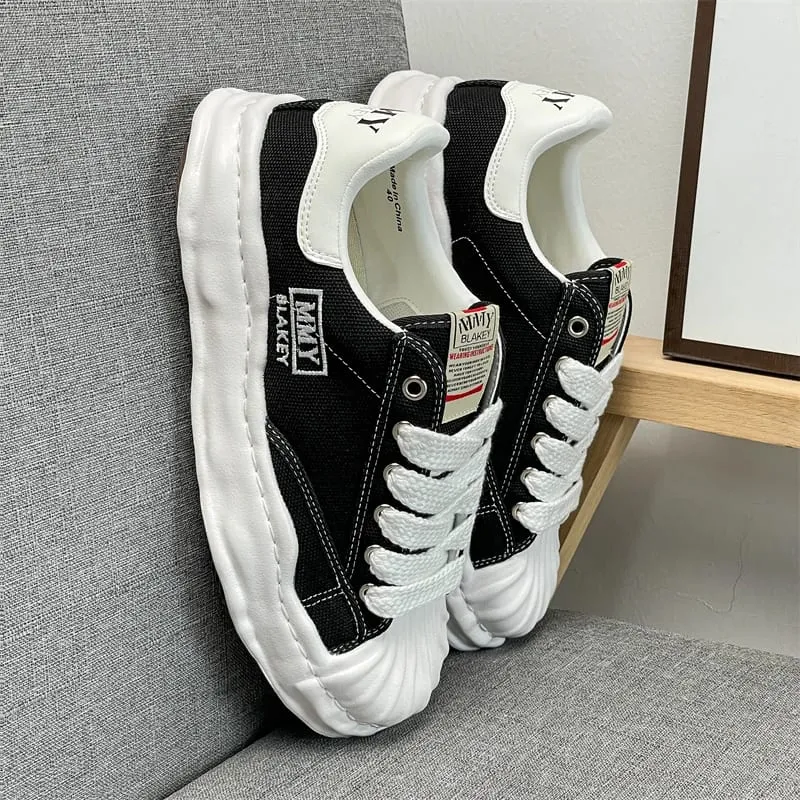2026 New Men Women Skate Shoes Low Top Trendy Street Style Couple Sneakers Non-slip Wear Resistant Daily Footwear — image 4