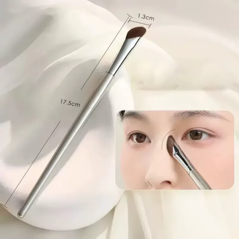 1pcs Nose Shadow Brush Angled Contour Makeup Brushes Face Bronzer Nose Silhouette Eyeshadow Cosmetic Blending Make Up Tool — image 9