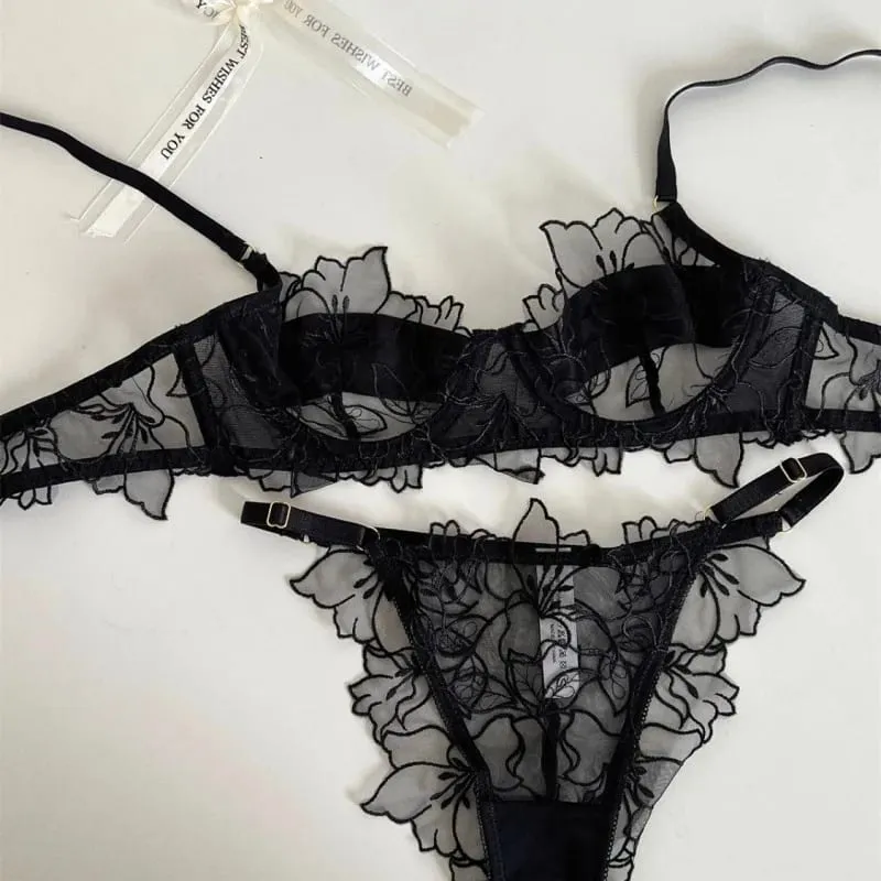 kuclut Lightweight Bra Set Soft Underwire for Lift and Support Prevents Sagging Exquisite Embroidered Lingerie Two-Piece Set — image 3
