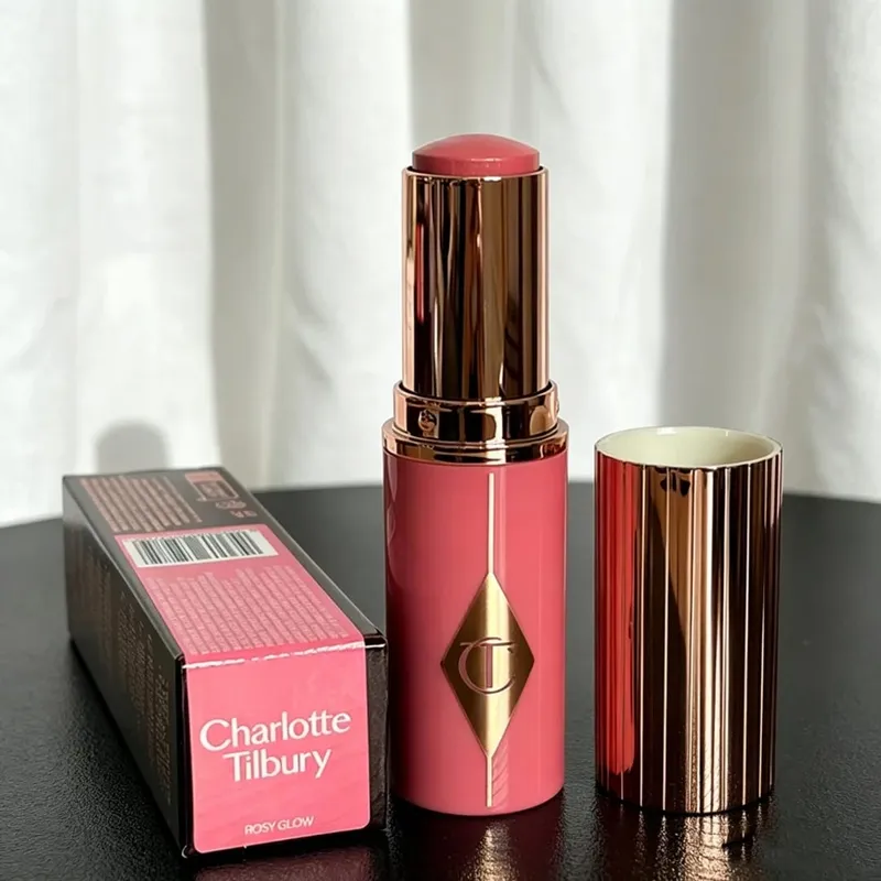 Charlotte Tilbury Lip Stick Liquid Foundation Highlighter Pressed Powder Blush Facial Spot Concealer Foundation Makeup Cosmetics