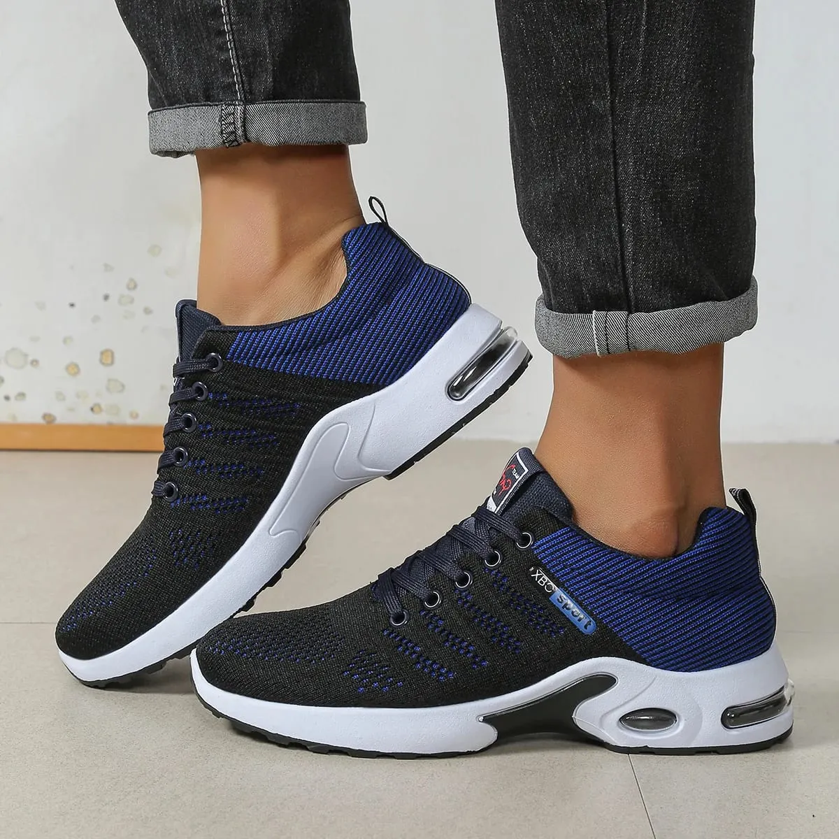 Men's Breathable Lace-Up Running Shoes Knitted Mesh Casual Shoes Comfortable Cushioned Sole Daily Shoes