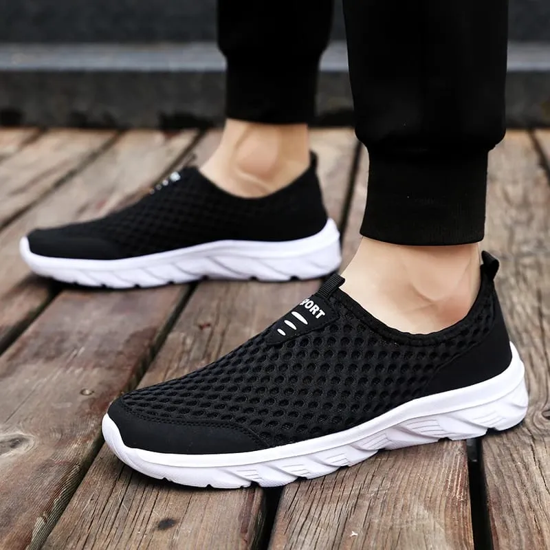 Letvægts mænd Fritidssko Åndbar Slip on Herre Casual sneakers Anti-slip mænds Flats Outdoor Walking Sko Størrelse 39-46
