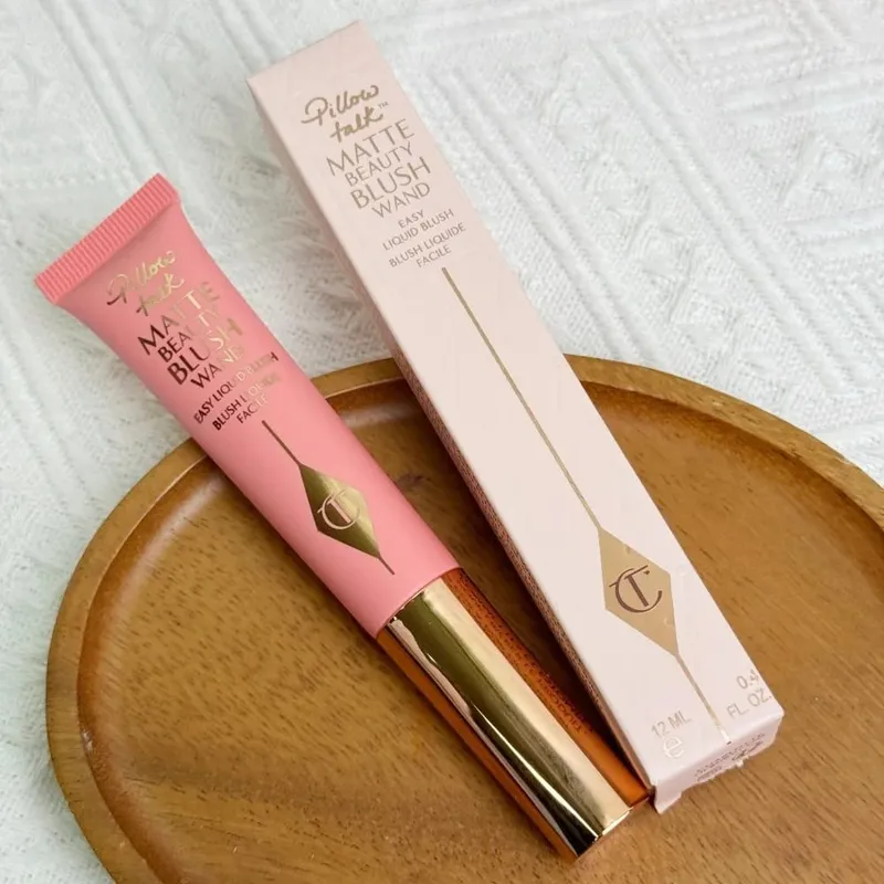 CT Dễ dàng sử dụng 4 màu 9 màu Bảng phấn mắt Charlotte Tilbury Son dưỡng môi Gối Talk Big Lip Plumpgasm Lip Blush Quà tặng trang điểm