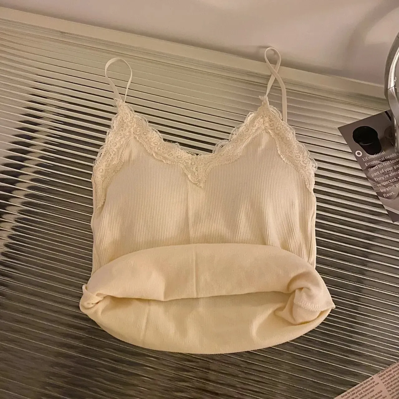 2026 ฤดูร้อน Slim Elegant Camis ผู้หญิง Camisole Tank Tops เซ็กซี่รัดตัว Top กับ Pad หน้าอกหวานลูกไม้ Patchwork Crop Tops