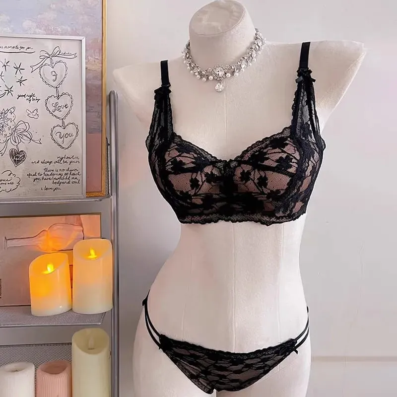 セクシーなBANERDANNI Halter Lace Bra Bow Soft Lace Fabric Padded Push Up Wireless Soft Innerwear Lingerie Small Bust All Day Comfort