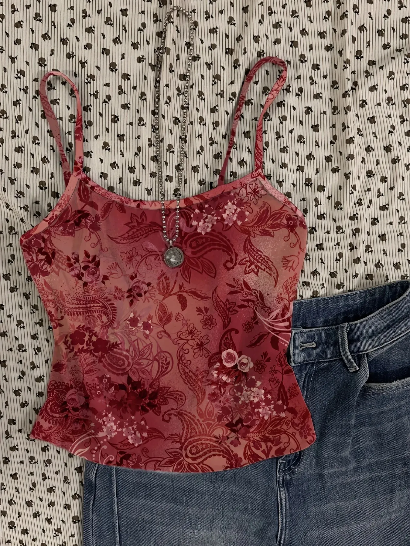Vintage Floral Pattern Red Sexy Vest Women's Short Top — image 2