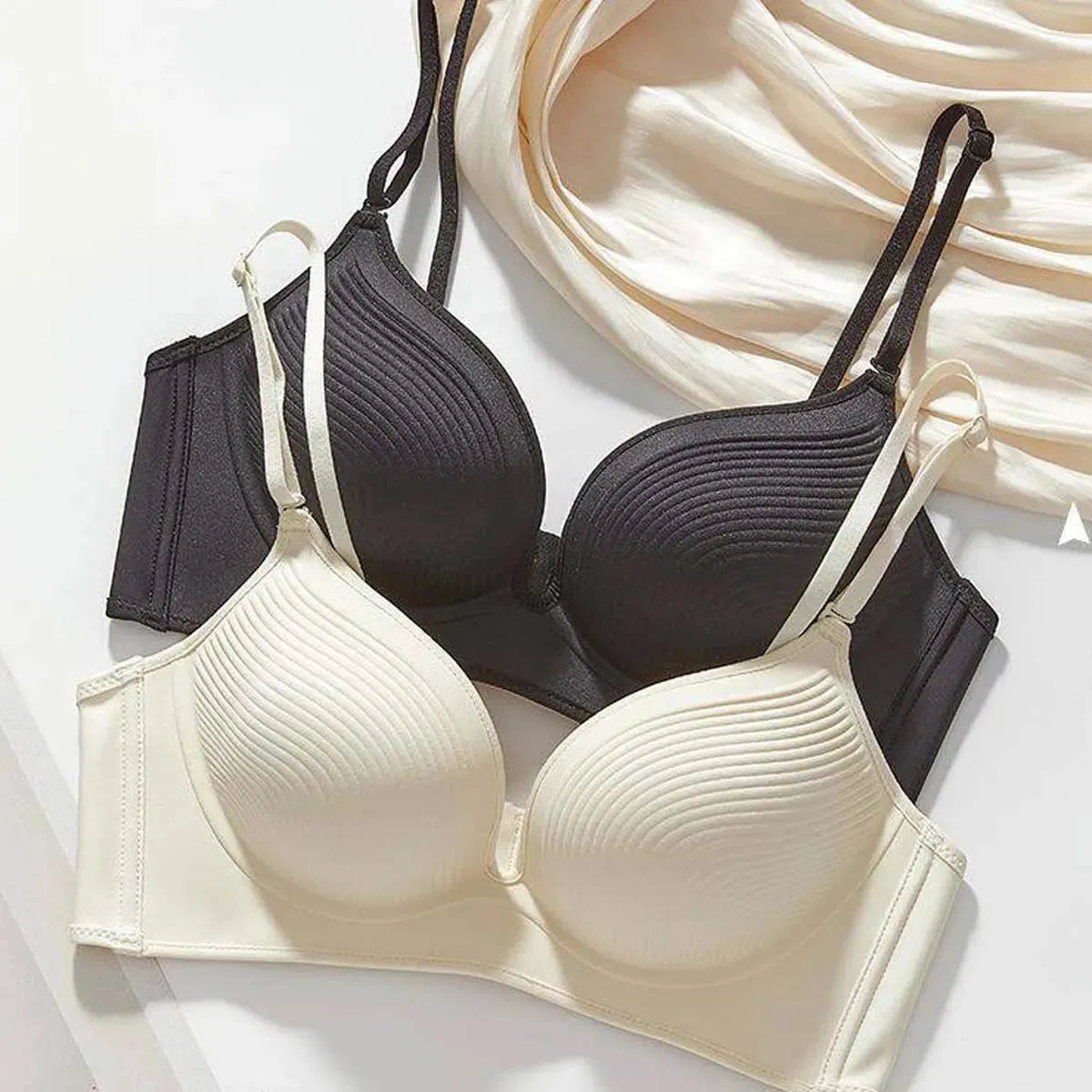 Women's Ultra-Thick 10cm Seamless Push-Up Bra Adjustable Lingerie for Small Breasts Comfortable Underwear — image 2