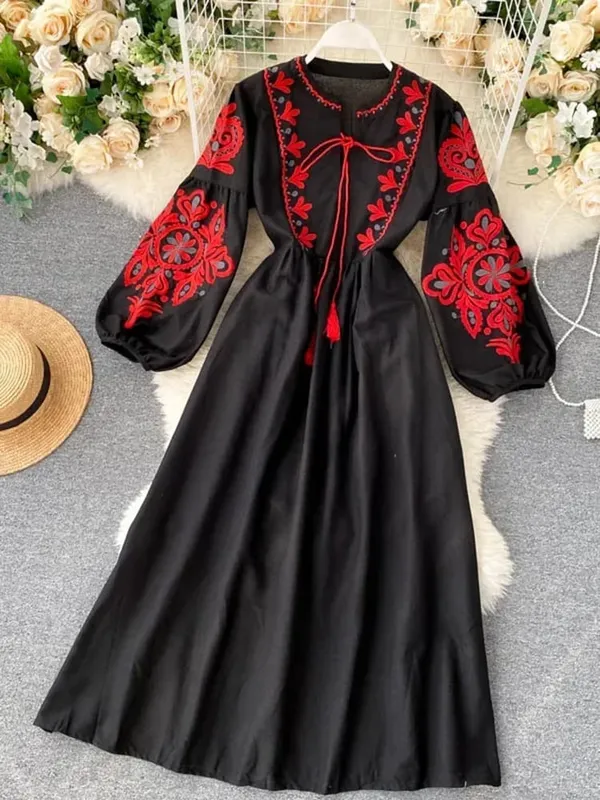 Női őszi ruhák Bohém hímzett virágos O-nyakú lámpás ujjú, magas derékú, redőzött ruha, Női Vestidos PL393